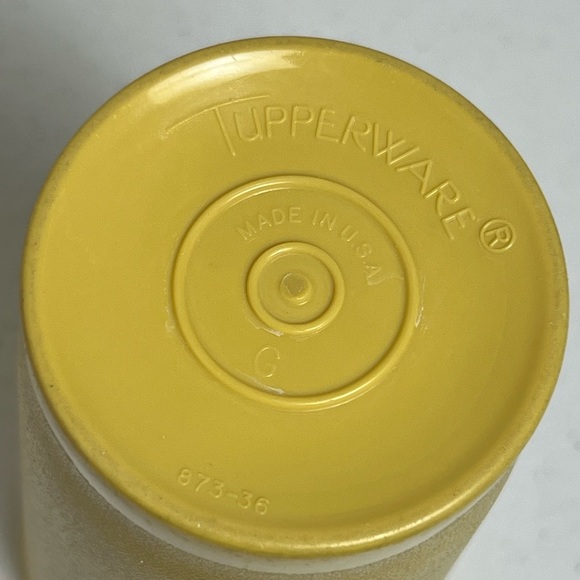 Vintage Cream and Yellow Pitcher Set - Picture 10 of 14